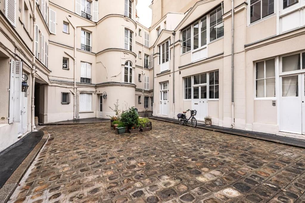 Vaugirard - Saint Germain Des Pres - Best Place Paris Exterior photo